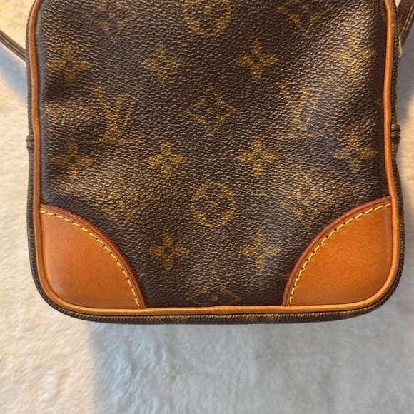 Louis Vuitton Vintage Brown Monogram Amazon Crossbody - Picture 3 of 16